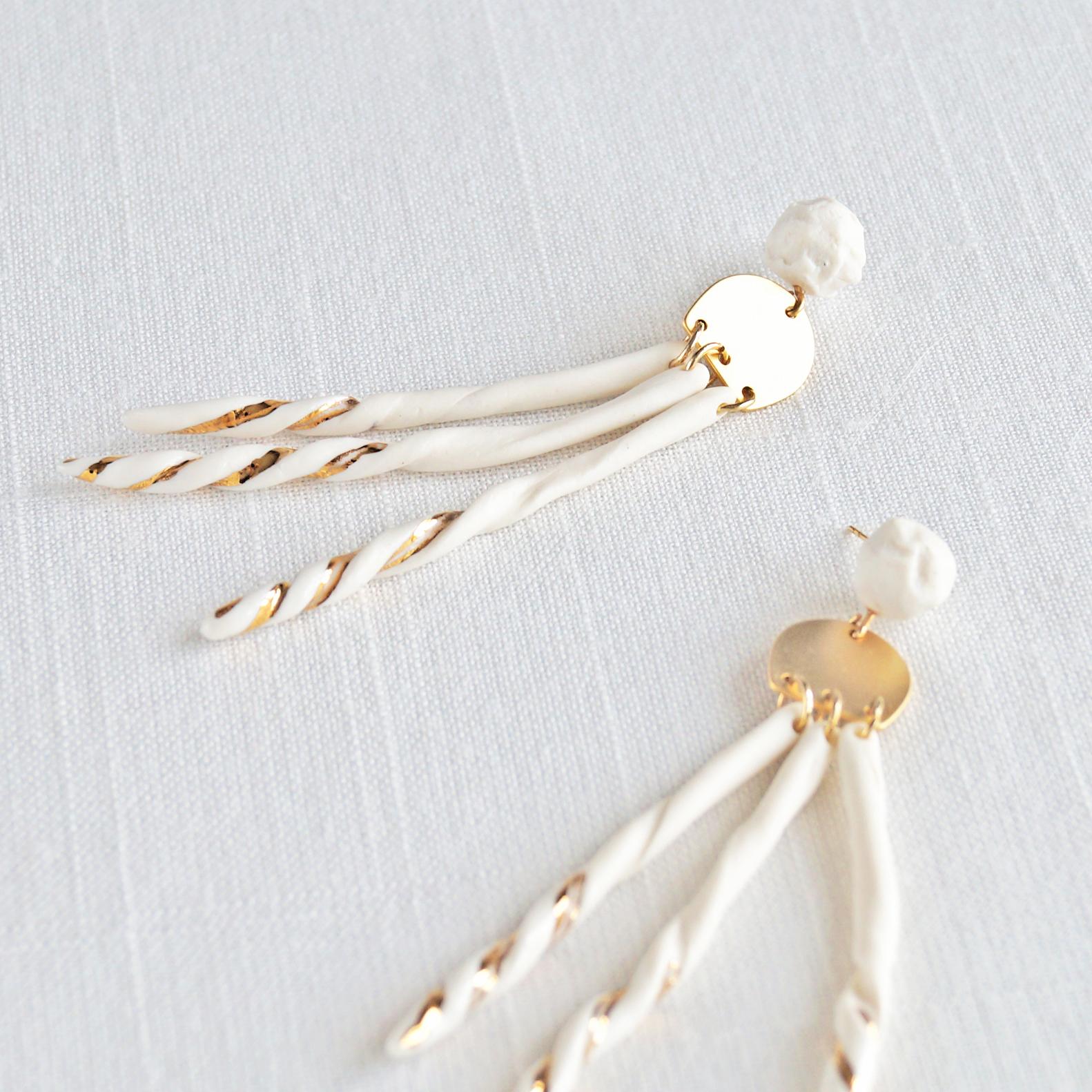 Jelly fish earrings, seaside inspired earrings, gold fill pins, long elegant earrings, white gold earrings, spiral tentacles,
