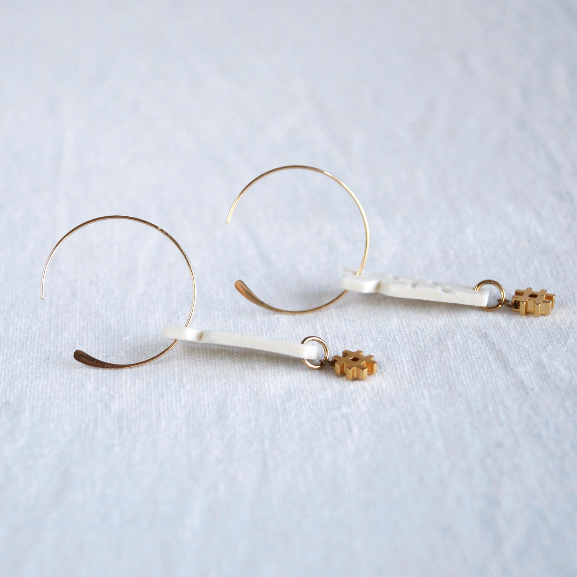 #BLM, #BLM earrings, 30 mm gold hoops, 30 mm silver hoops, 30mm hoop earrings, # black lives matter, Vanillakiln, UK,  white 