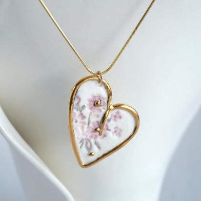Nostalgic heart, white porcelain necklace, embroidery impressed heart, heart necklace, gold filled, gold lustre, snake chain,
